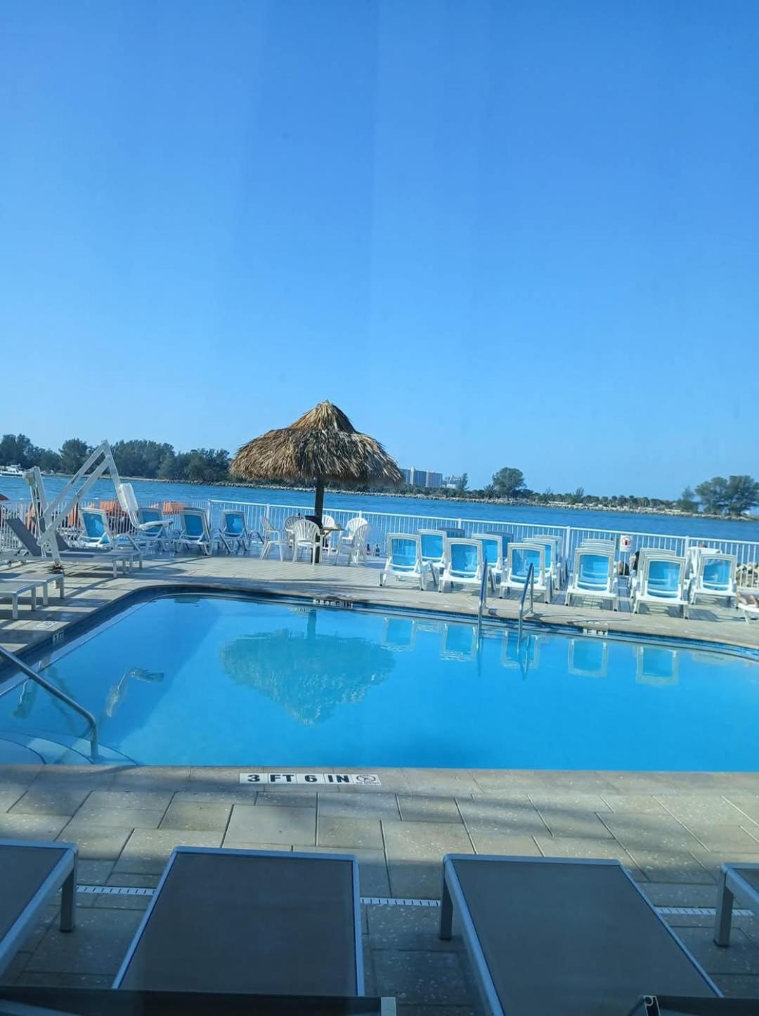 Gulfview Hotel - On The Beach Clearwater Beach Bagian luar foto